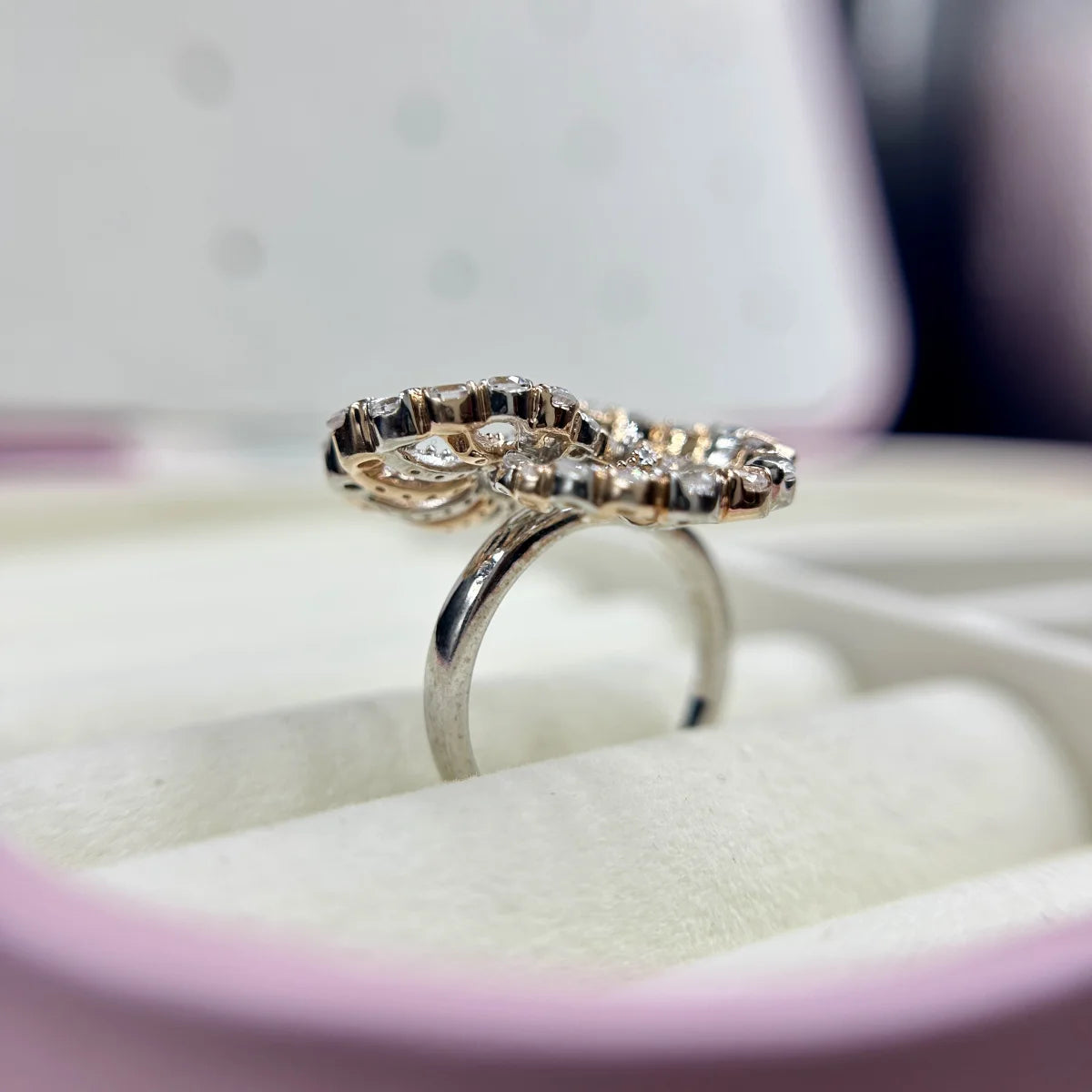 Circular Radiance Ring