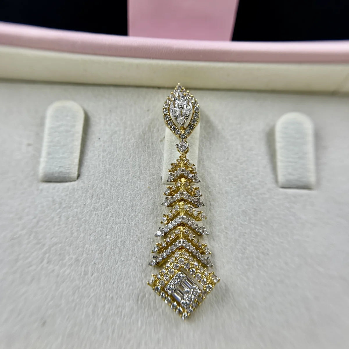 Marquise Vine Pendant
