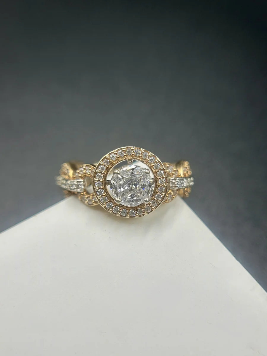 Regal Halo Chain Ring