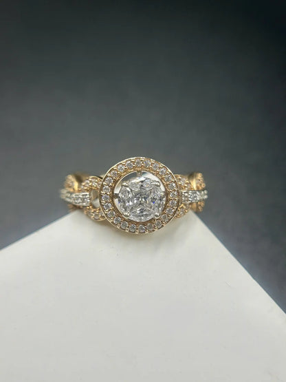 Regal Halo Chain Ring