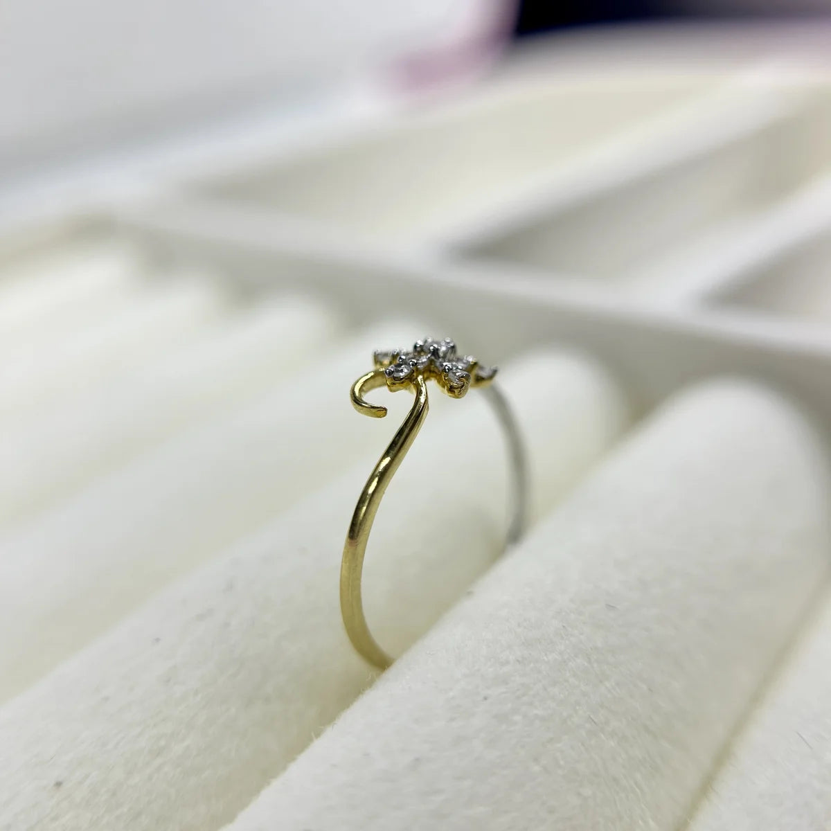 Star Swirl Ring