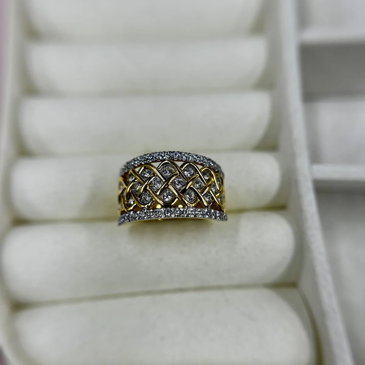 Vine Lattice Pave Ring