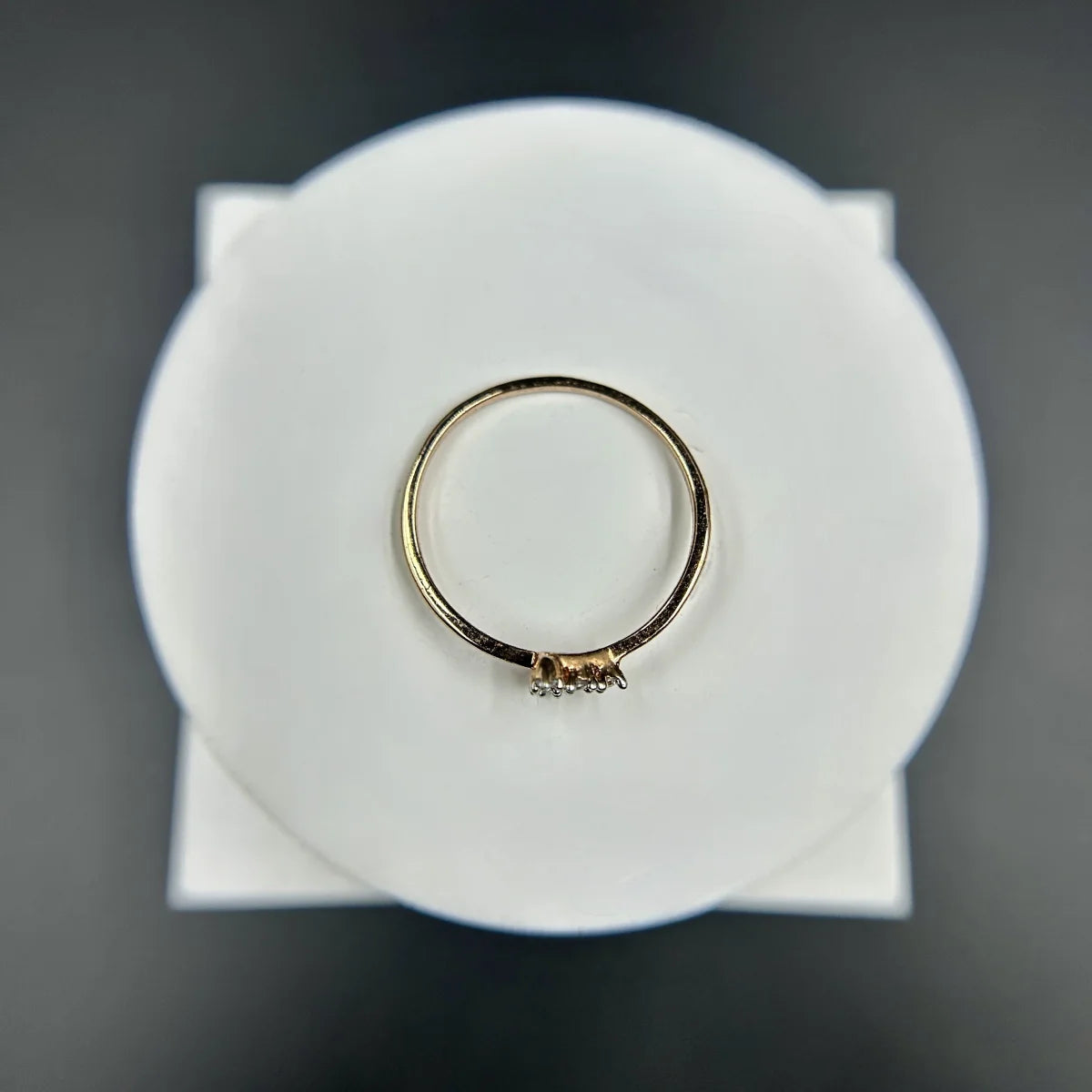 Geometric Triangle Ring