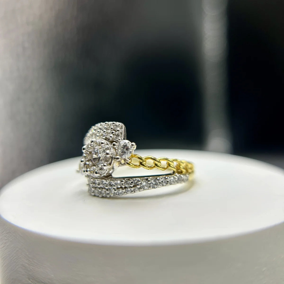 Radiant Dual Tone Halo Chain Ring