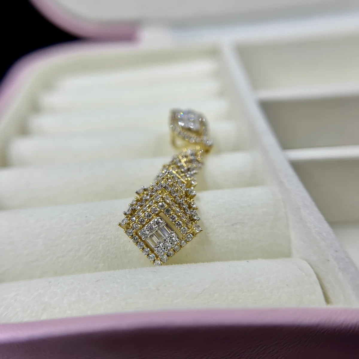 Marquise Vine Pendant