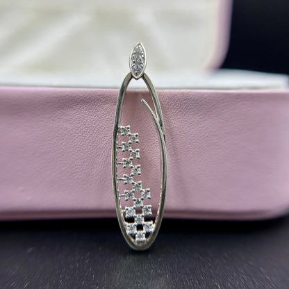 Minimal Oval Pendant