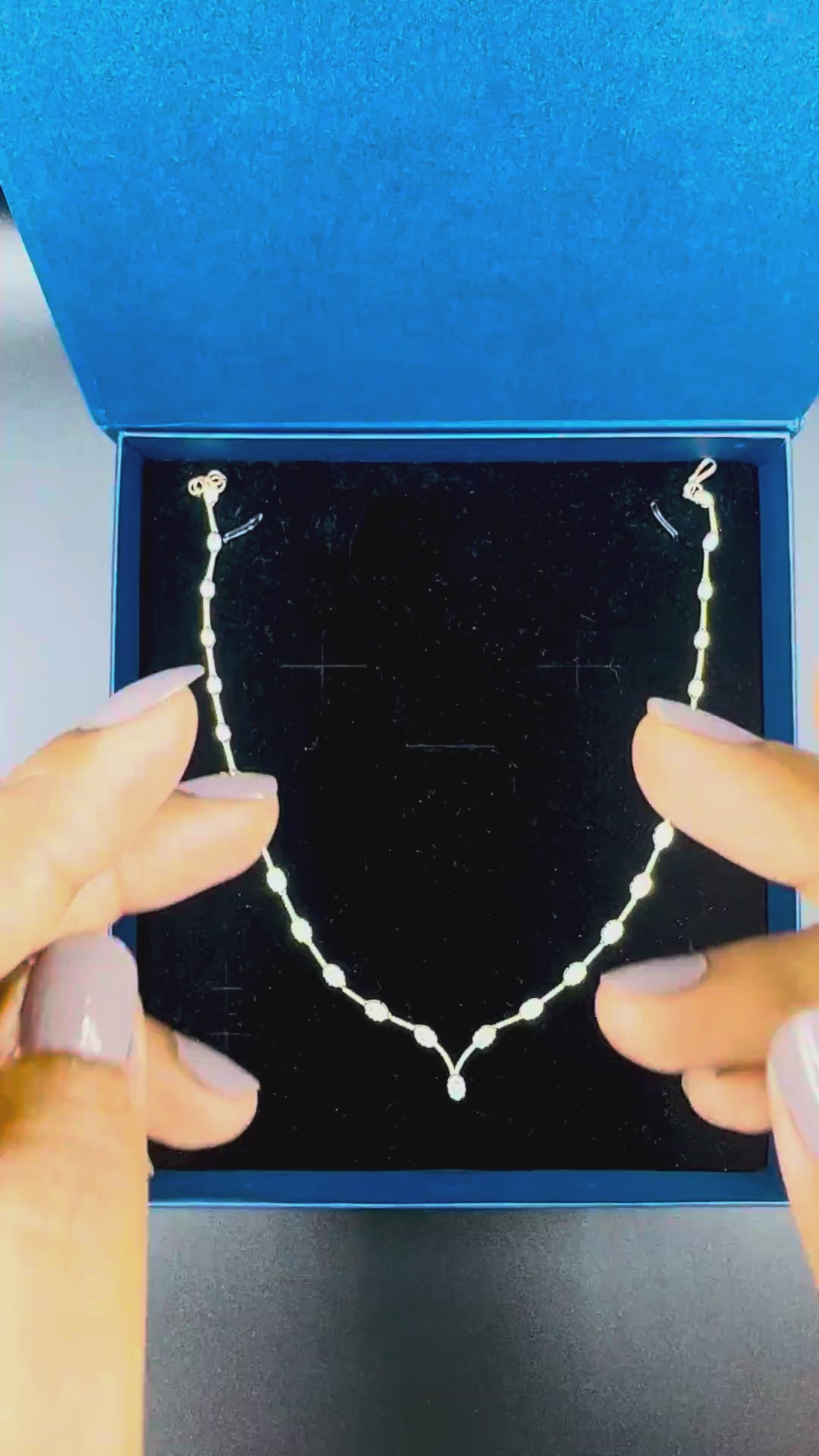 Oval Luxe Solitaire Necklace - Product Video