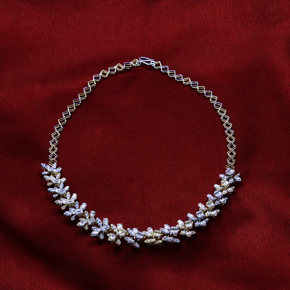 Floral Crystal Link Necklace